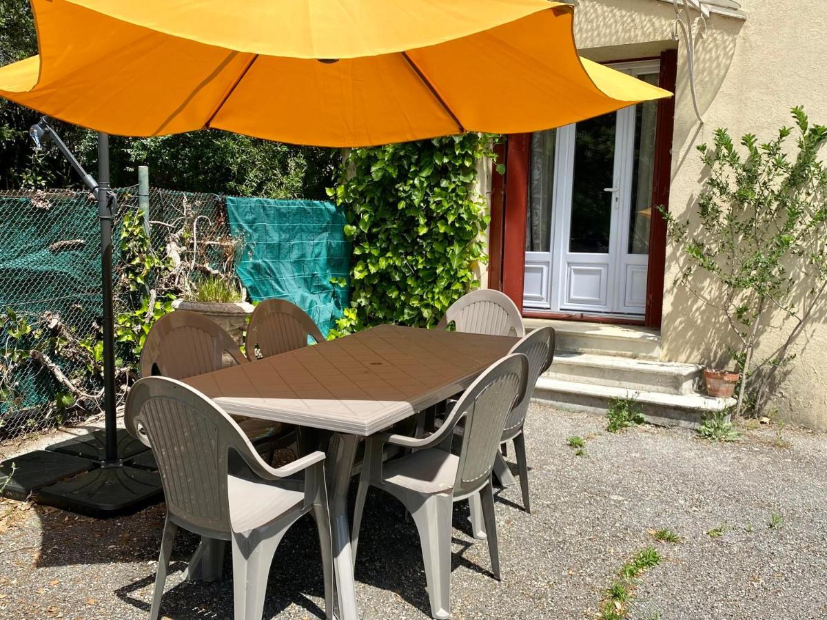 Appartement F3 De 60 M² Au Rez De Chaussee D'Une Villa Vezenobres Dış mekan fotoğraf